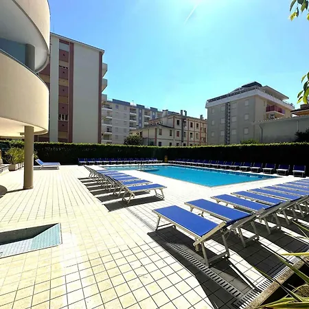 Apartment In 39724